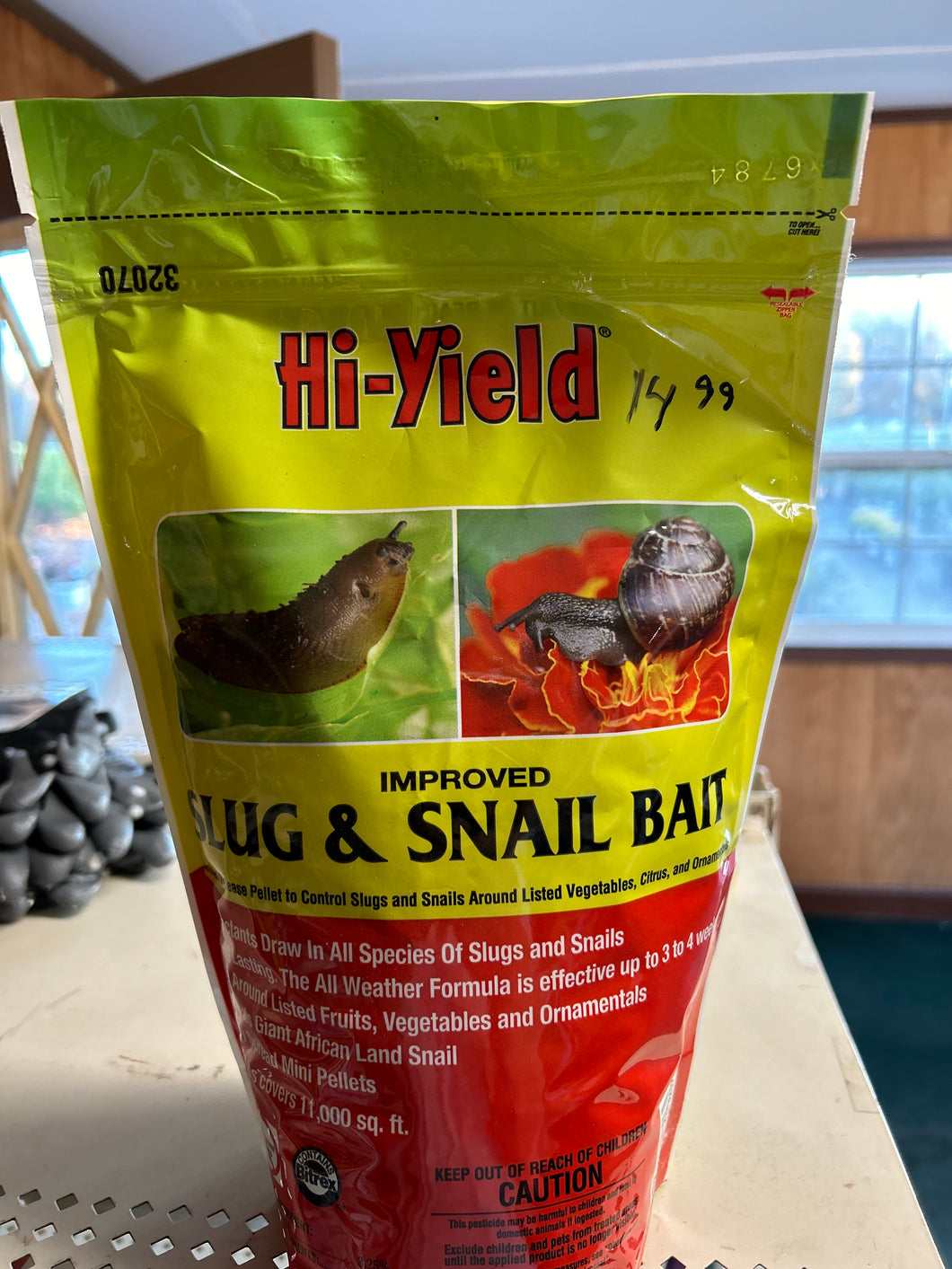 *Hi-Yield Slug & Snail Bait